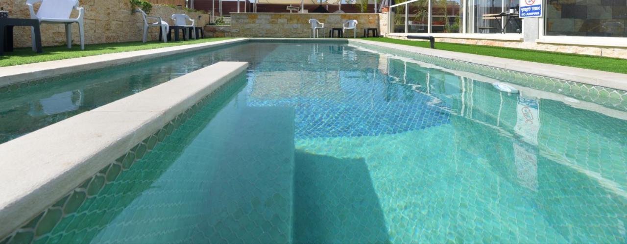 El viso verde luxury suites Had Nes Exterior foto